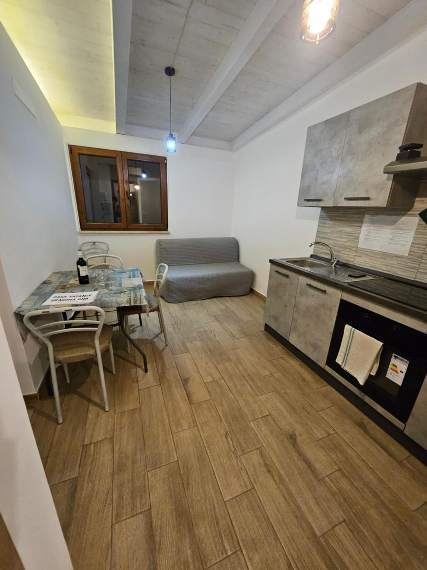 Casa Vacanze Dragona 15 Min Fco 10 Min Ostia Stadtviertel Stadtviertel Acilia Exterior foto