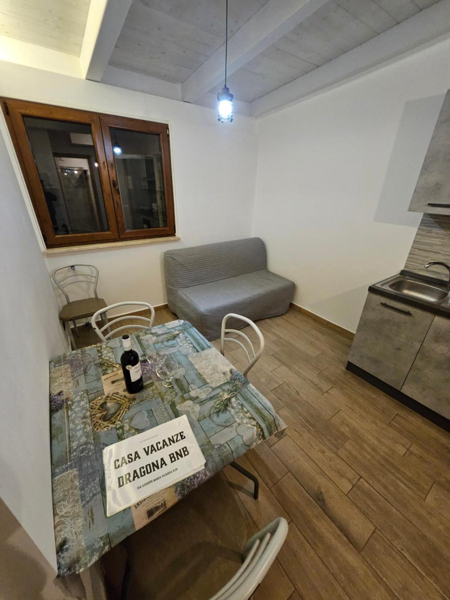 Casa Vacanze Dragona 15 Min Fco 10 Min Ostia Stadtviertel Stadtviertel Acilia Exterior foto
